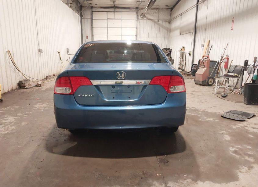 Photo 17 of 2010 Honda Civic LX (VIN 19XFA1F53AE028982)