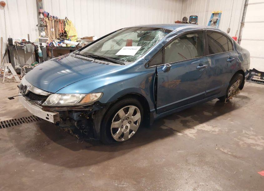 Photo 2 of 2010 Honda Civic LX (VIN 19XFA1F53AE028982)