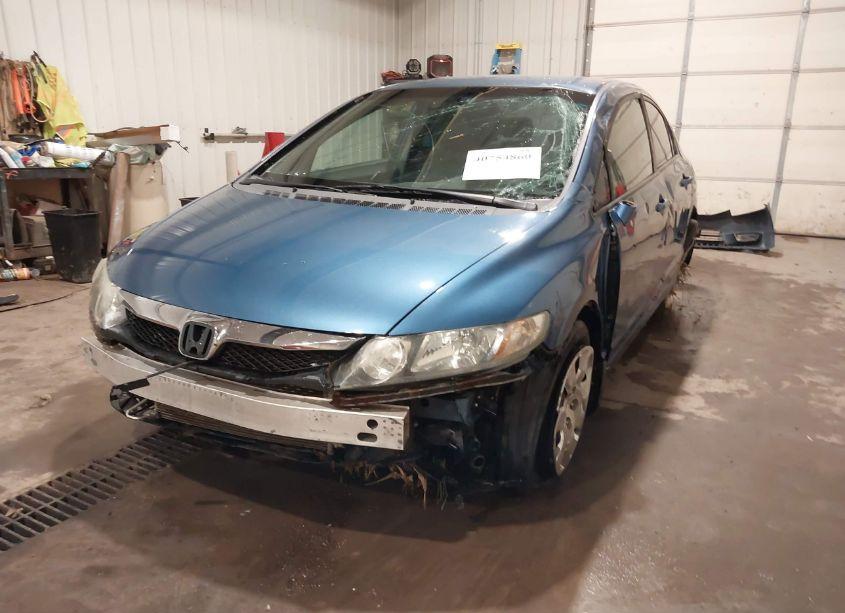 Photo 6 of 2010 Honda Civic LX (VIN 19XFA1F53AE028982)