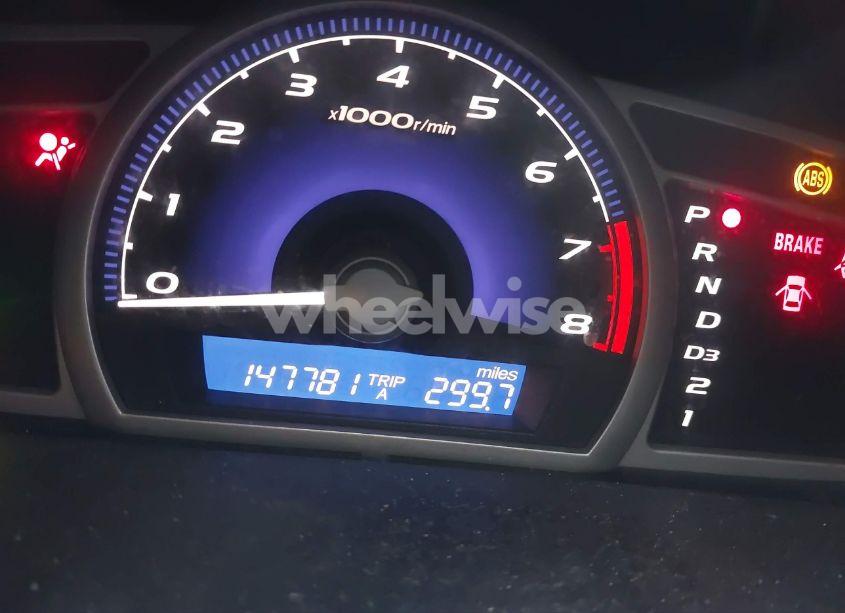 Photo 7 of 2010 Honda Civic LX (VIN 19XFA1F53AE057916)