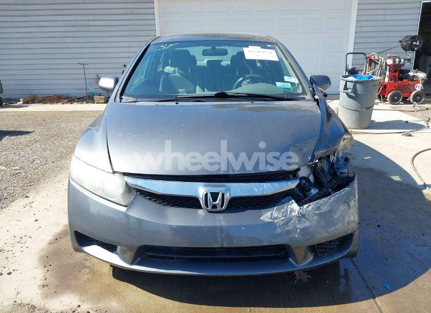 Photo 13 of 2010 Honda Civic LX (VIN 19XFA1F53AE086252)