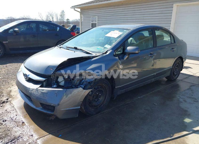 Photo 2 of 2010 Honda Civic LX (VIN 19XFA1F53AE086252)