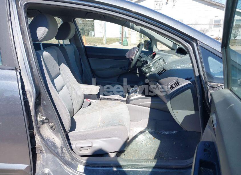 Photo 5 of 2010 Honda Civic LX (VIN 19XFA1F53AE086252)