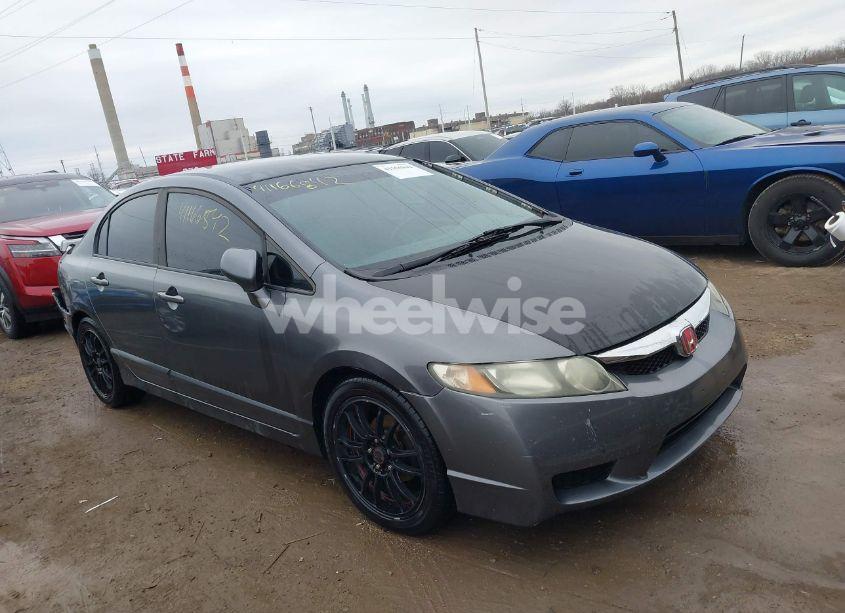 2011 Honda Civic LX (VIN 19XFA1F53BE018907) main photo
