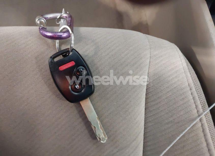 Photo 11 of 2011 Honda Civic LX (VIN 19XFA1F53BE033455)