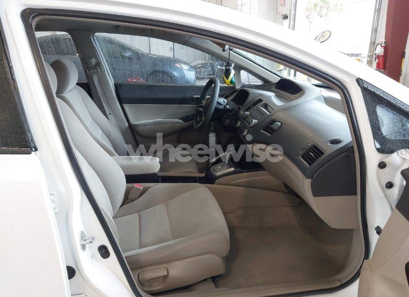 Photo 5 of 2011 Honda Civic LX (VIN 19XFA1F53BE033455)