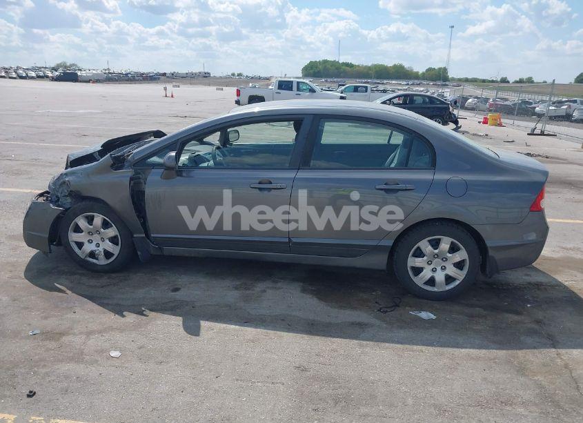 Photo 14 of 2011 Honda Civic LX (VIN 19XFA1F53BE049798)