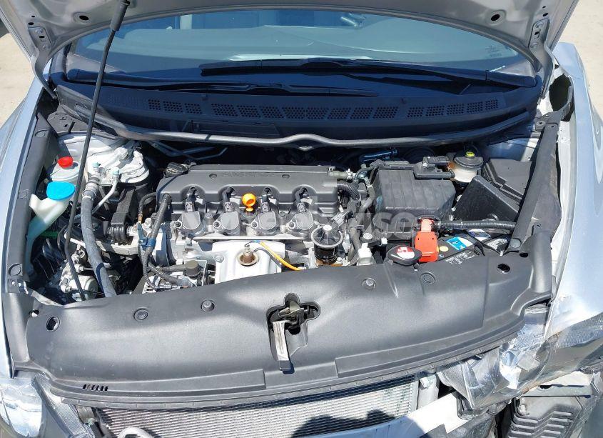 Photo 10 of 2010 Honda Civic LX (VIN 19XFA1F54AE031082)