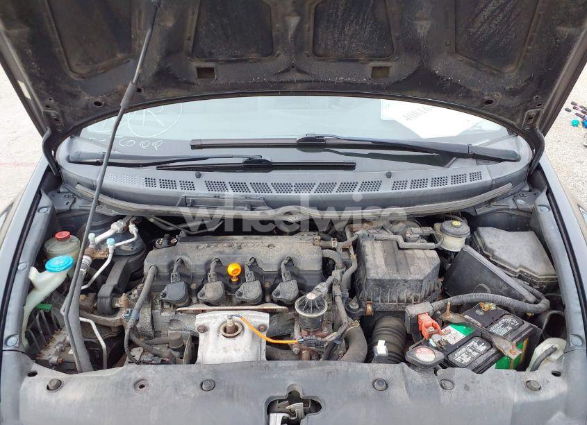 Photo 10 of 2010 Honda Civic LX (VIN 19XFA1F54AE066656)