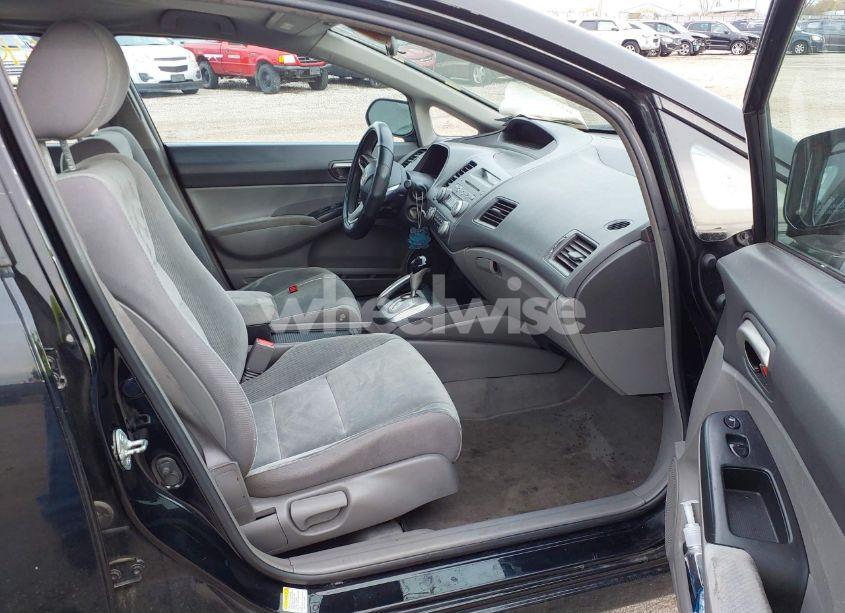 Photo 5 of 2010 Honda Civic LX (VIN 19XFA1F54AE066656)