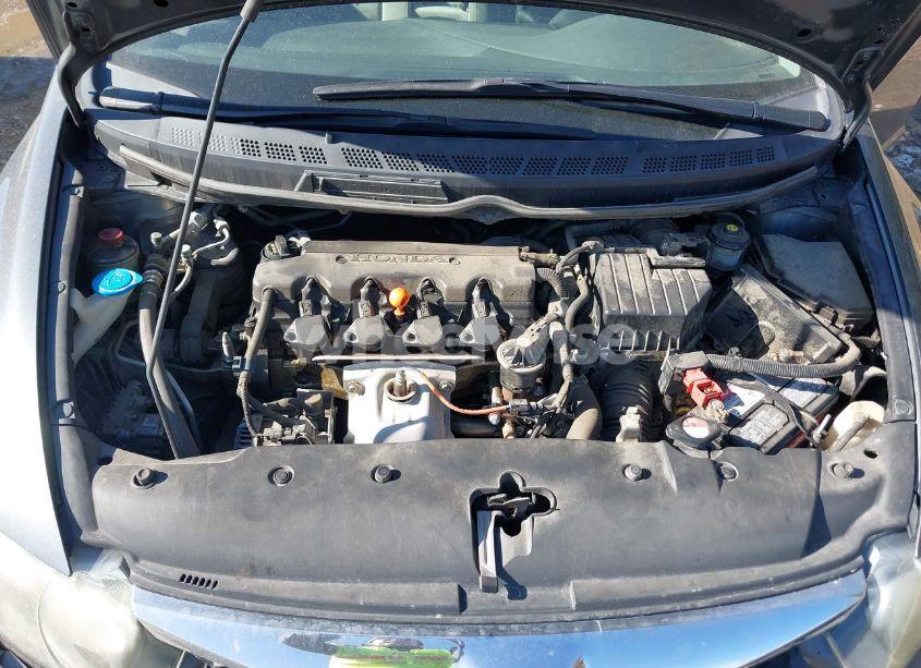 Photo 10 of 2010 Honda Civic LX (VIN 19XFA1F54AE085255)