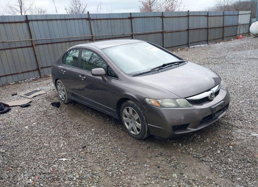 2011 Honda Civic LX (VIN 19XFA1F54BE009682) main photo