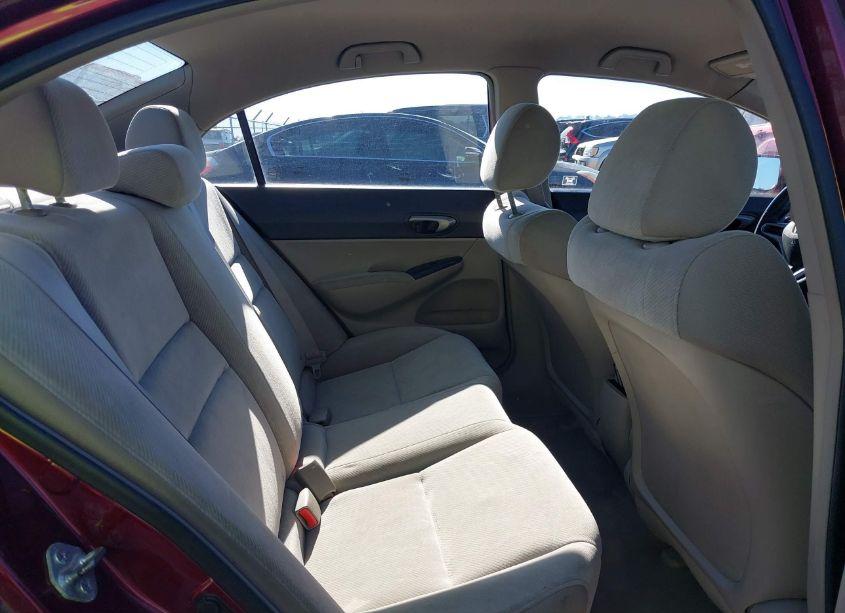 Photo 8 of 2011 Honda Civic LX (VIN 19XFA1F54BE021539)