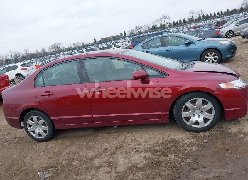 Photo 13 of 2010 Honda Civic LX (VIN 19XFA1F55AE020561)