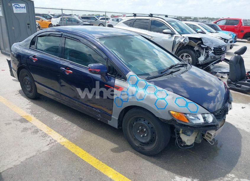 2010 Honda Civic LX (VIN 19XFA1F55AE056282) main photo
