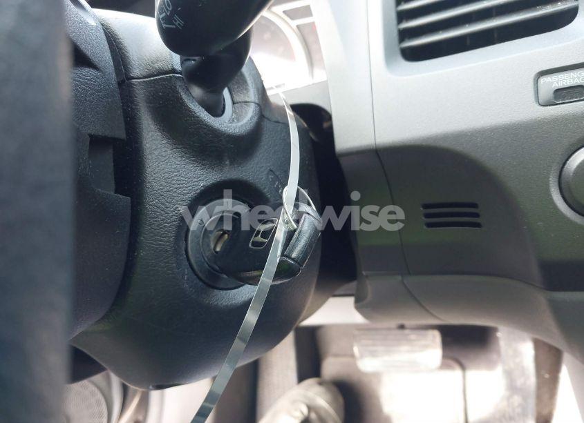 Photo 11 of 2011 Honda Civic LX (VIN 19XFA1F55BE010467)