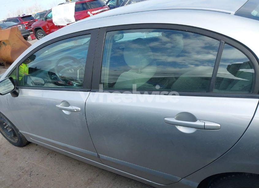 Photo 14 of 2011 Honda Civic LX (VIN 19XFA1F55BE010467)