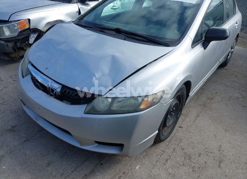 Photo 6 of 2011 Honda Civic LX (VIN 19XFA1F55BE010467)