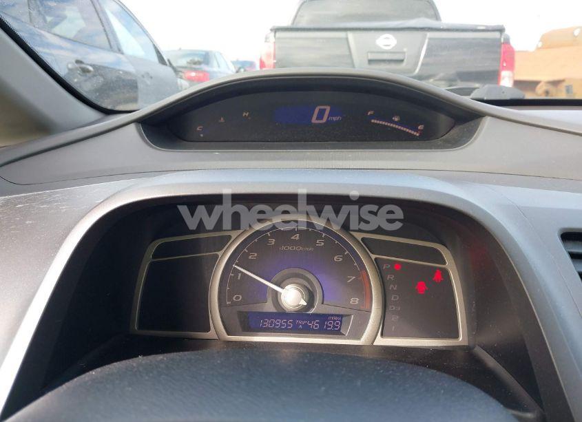 Photo 7 of 2011 Honda Civic LX (VIN 19XFA1F55BE010467)