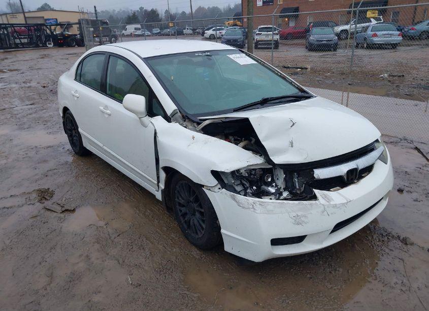 2011 Honda Civic LX (VIN 19XFA1F55BE017631) main photo