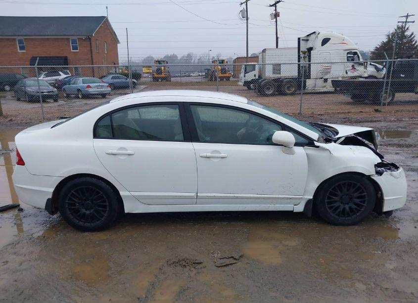 Photo 13 of 2011 Honda Civic LX (VIN 19XFA1F55BE017631)