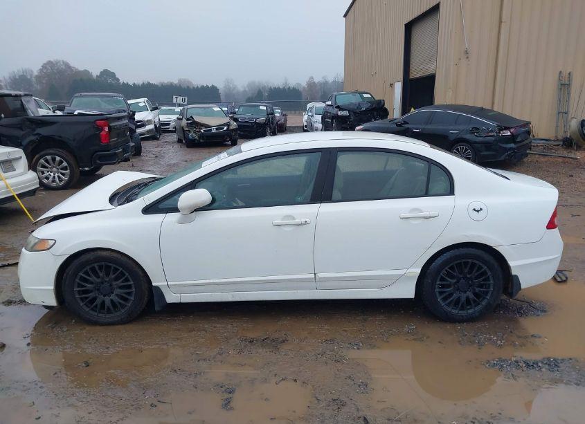 Photo 14 of 2011 Honda Civic LX (VIN 19XFA1F55BE017631)