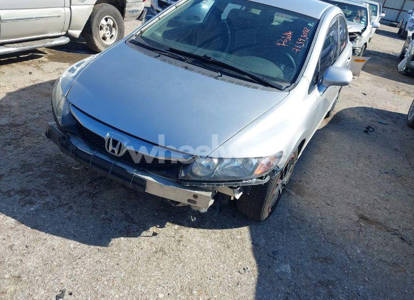 Photo 2 of 2011 Honda Civic LX (VIN 19XFA1F55BE026068)