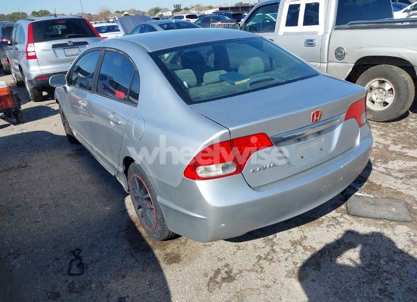 Photo 3 of 2011 Honda Civic LX (VIN 19XFA1F55BE026068)