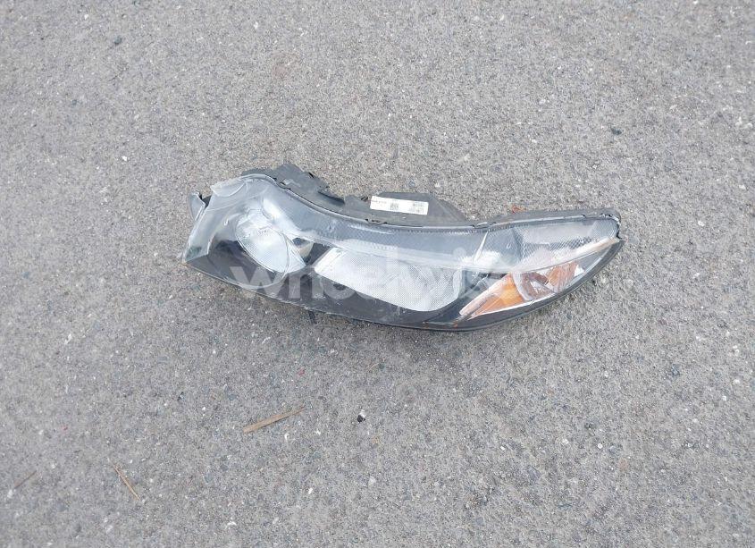 Photo 12 of 2011 Honda Civic LX (VIN 19XFA1F55BE048880)