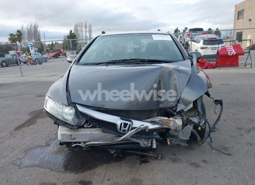 Photo 13 of 2011 Honda Civic LX (VIN 19XFA1F55BE048880)