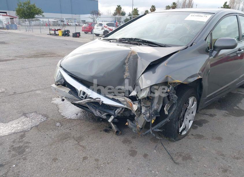 Photo 6 of 2011 Honda Civic LX (VIN 19XFA1F55BE048880)