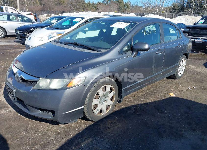 Photo 2 of 2010 Honda Civic LX (VIN 19XFA1F56AE037580)