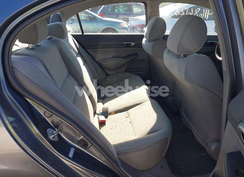 Photo 8 of 2010 Honda Civic LX (VIN 19XFA1F56AE037580)