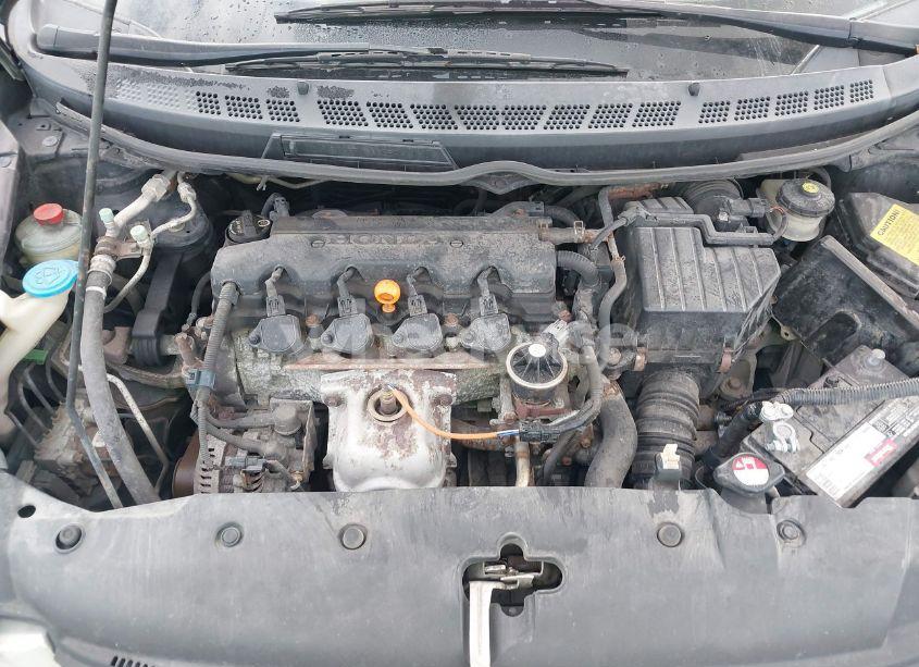 Photo 10 of 2010 Honda Civic LX (VIN 19XFA1F56AE075519)