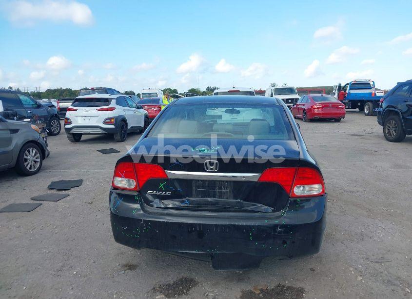 Photo 17 of 2010 Honda Civic LX (VIN 19XFA1F56AE075519)