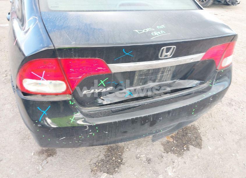 Photo 6 of 2010 Honda Civic LX (VIN 19XFA1F56AE075519)