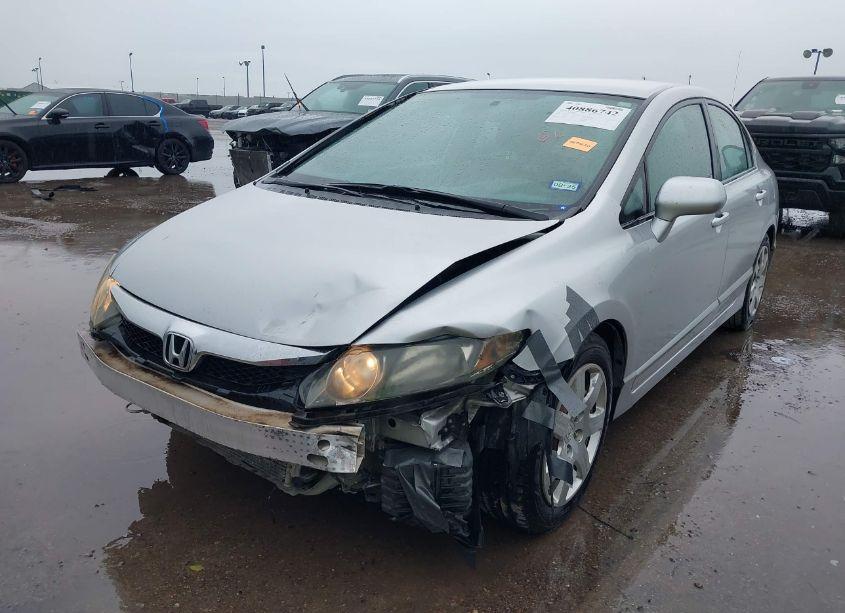 Photo 6 of 2010 Honda Civic LX (VIN 19XFA1F56AE075908)