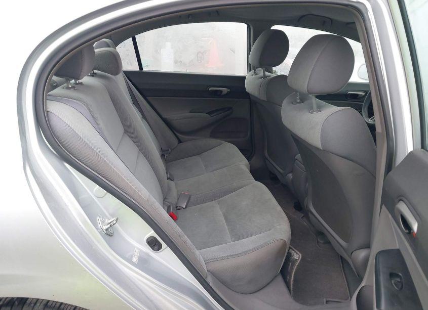 Photo 8 of 2010 Honda Civic LX (VIN 19XFA1F56AE075908)