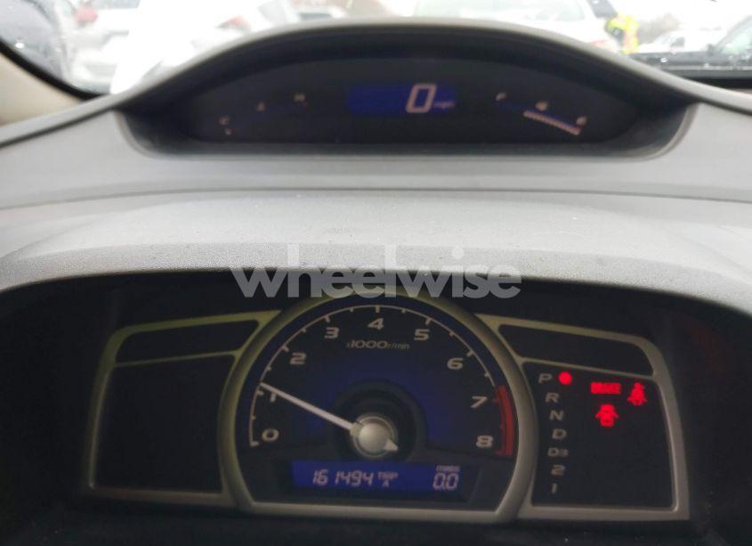 Photo 7 of 2010 Honda Civic LX (VIN 19XFA1F56AE086472)