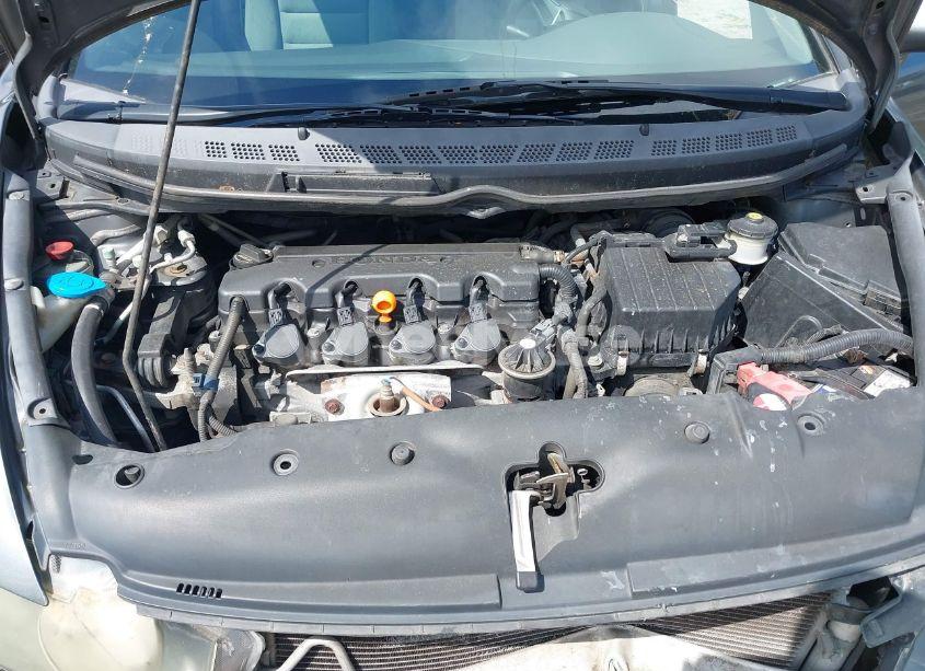 Photo 10 of 2011 Honda Civic LX (VIN 19XFA1F56BE024085)