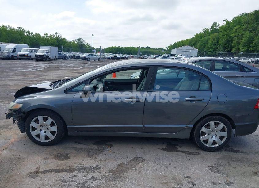 Photo 14 of 2011 Honda Civic LX (VIN 19XFA1F56BE024085)