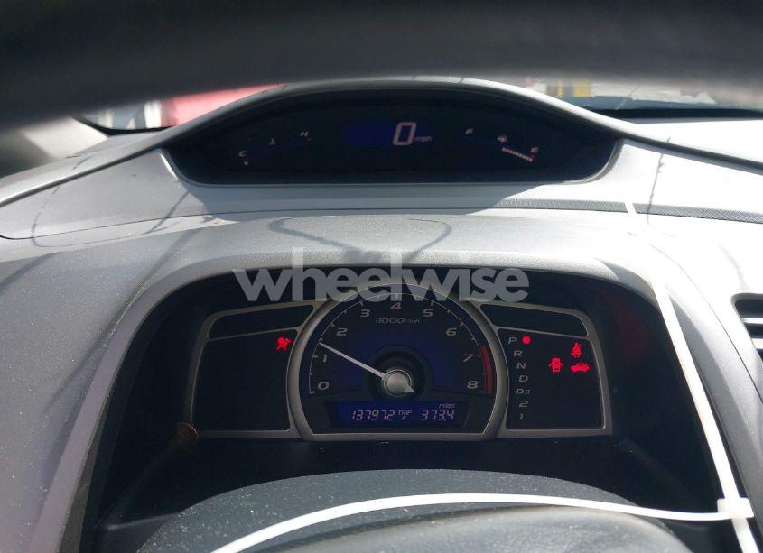 Photo 7 of 2011 Honda Civic LX (VIN 19XFA1F56BE024085)