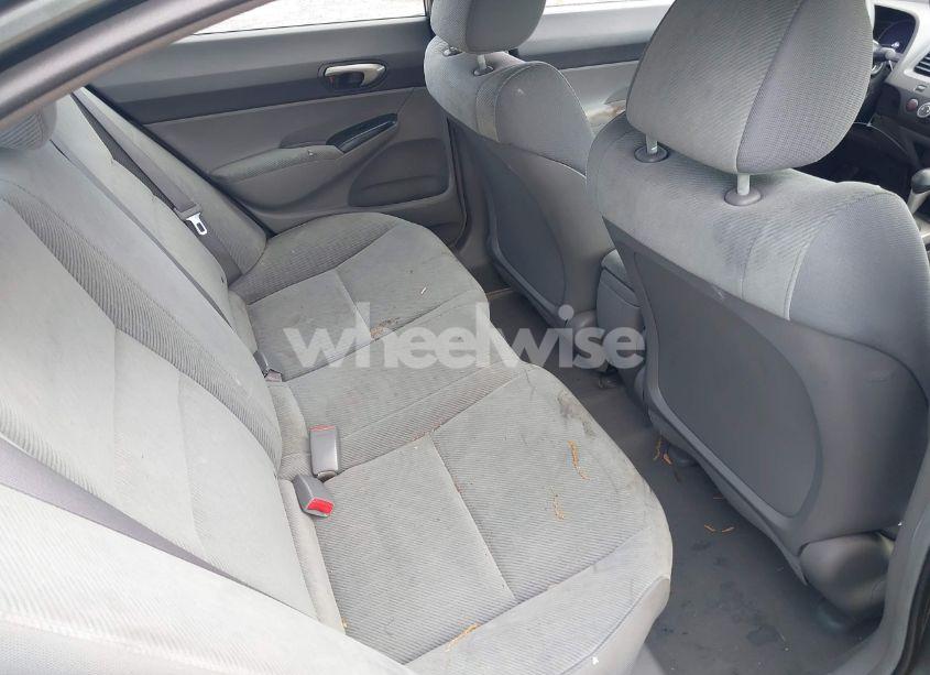 Photo 8 of 2011 Honda Civic LX (VIN 19XFA1F56BE024085)
