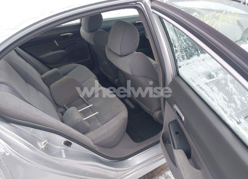 Photo 8 of 2011 Honda Civic LX (VIN 19XFA1F56BE032462)