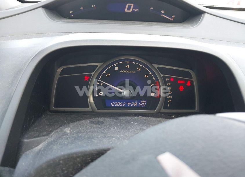 Photo 7 of 2010 Honda Civic LX (VIN 19XFA1F57AE003499)