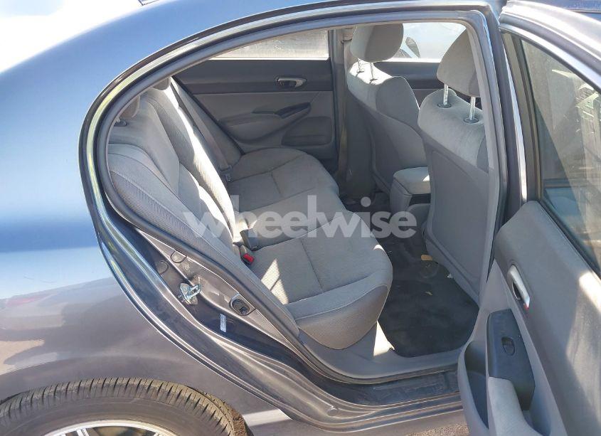 Photo 8 of 2010 Honda Civic LX (VIN 19XFA1F57AE003499)