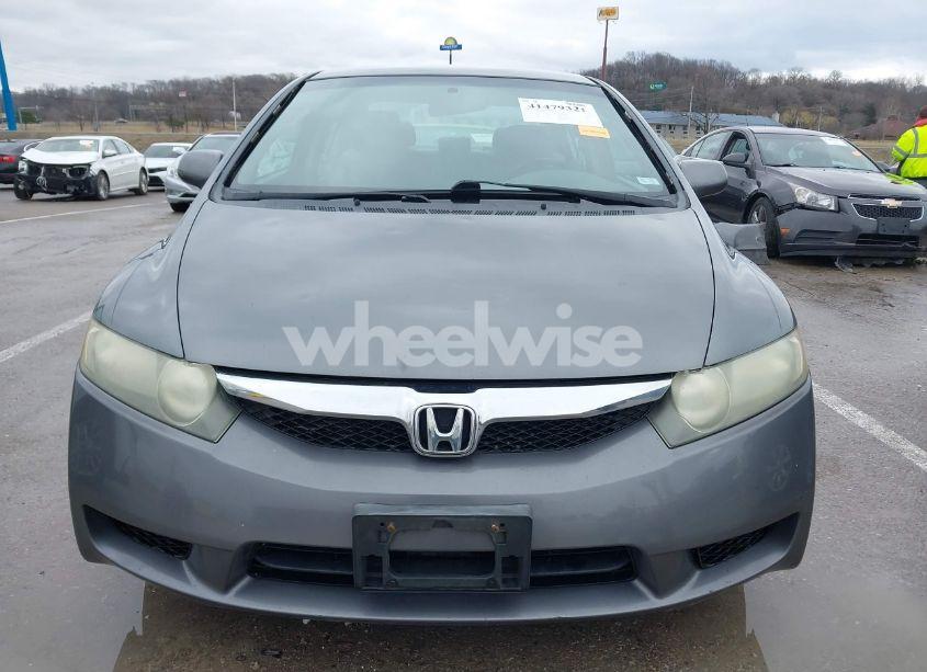 Photo 13 of 2010 Honda Civic LX (VIN 19XFA1F57AE011179)
