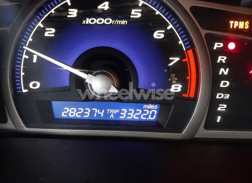 Photo 16 of 2010 Honda Civic LX (VIN 19XFA1F57AE011179)