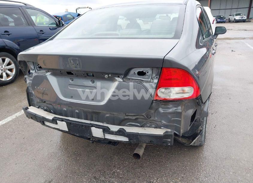 Photo 18 of 2010 Honda Civic LX (VIN 19XFA1F57AE011179)