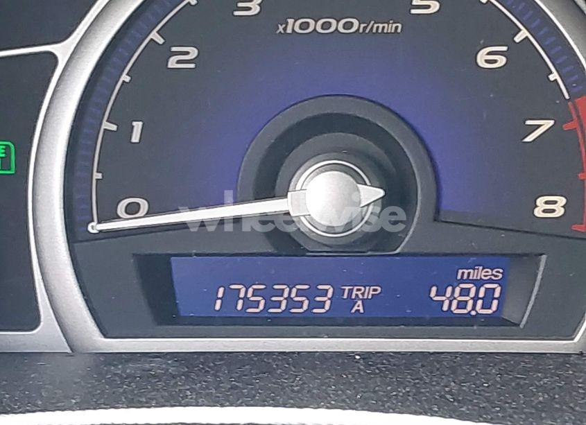 Photo 15 of 2010 Honda Civic LX (VIN 19XFA1F57AE037636)